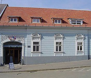 Varkapu Panzio Eger Extérieur photo