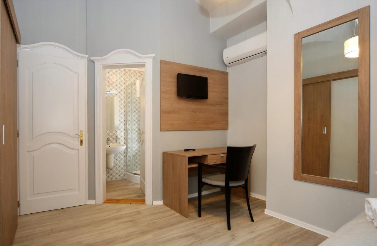 Varkapu Panzio Eger Extérieur photo