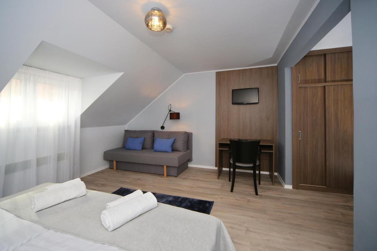 Varkapu Panzio Eger Extérieur photo